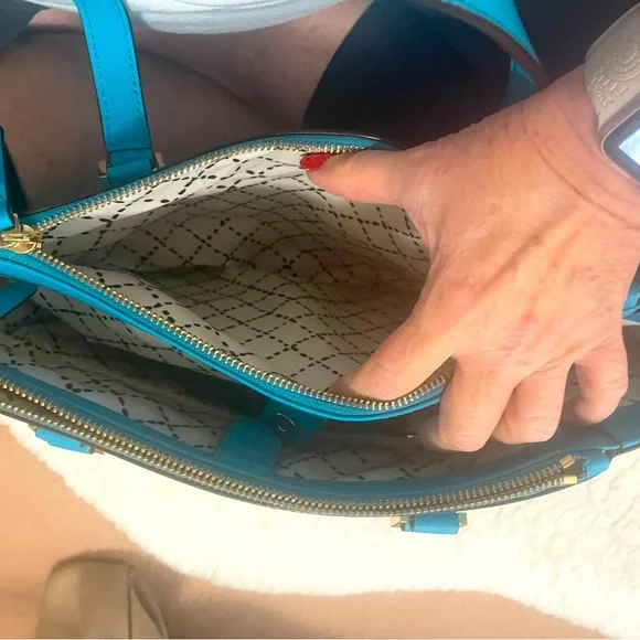 Beautiful Turquoise Blue leather Kate Spade handbag! - Picture 8 of 10